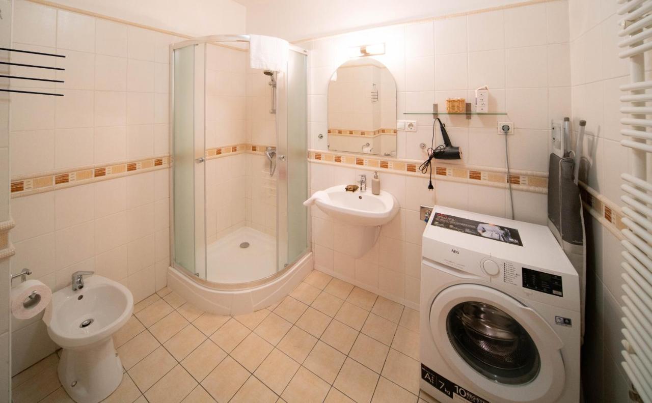 Free Parking Amphitheater - Wifi, Ac, Tv Apartman Budapest